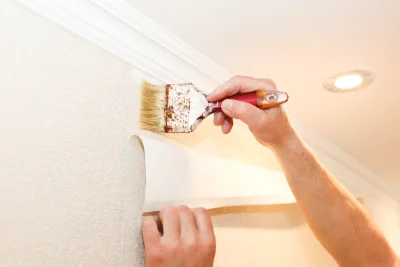 Pose de papier peint à Paimpont — revêtements muraux et toiles de verre